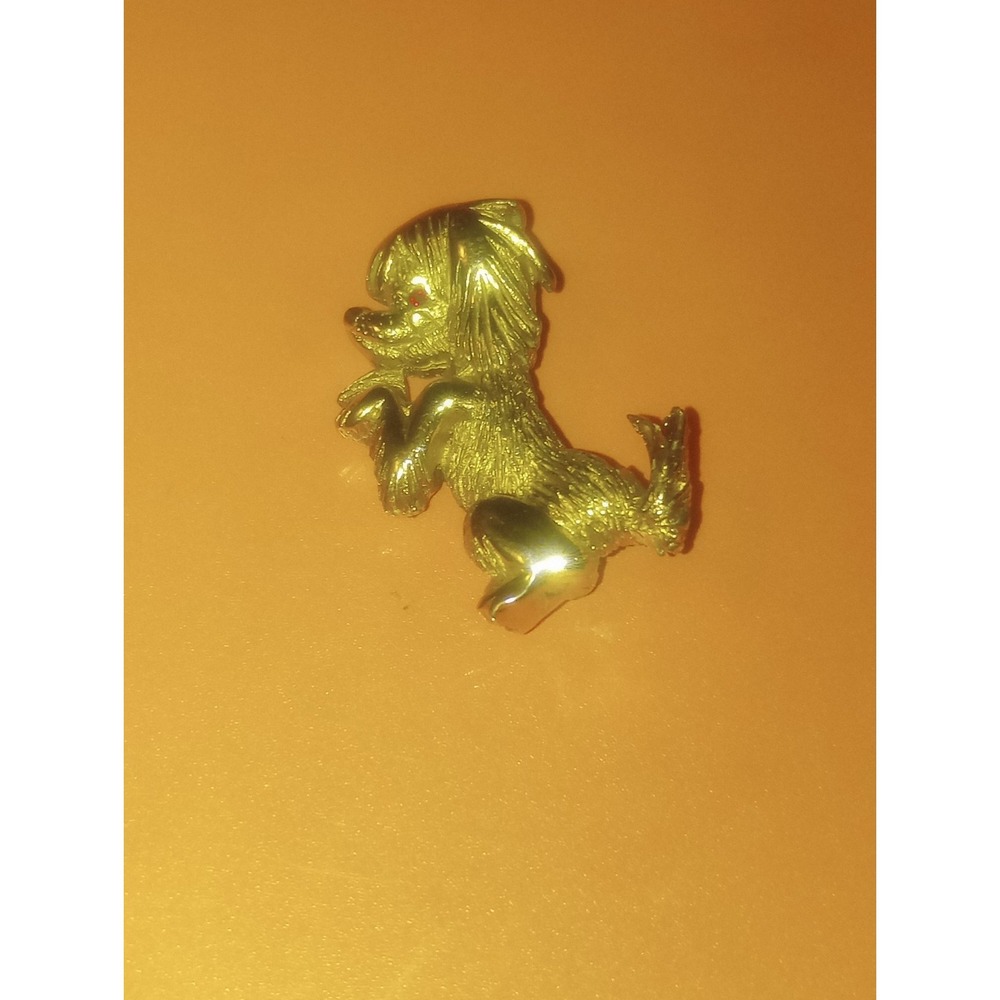 Lee Co Poodle Begging Gold Tone Brooch 1 1/4 Inch Vintage Red Eye Gemstone